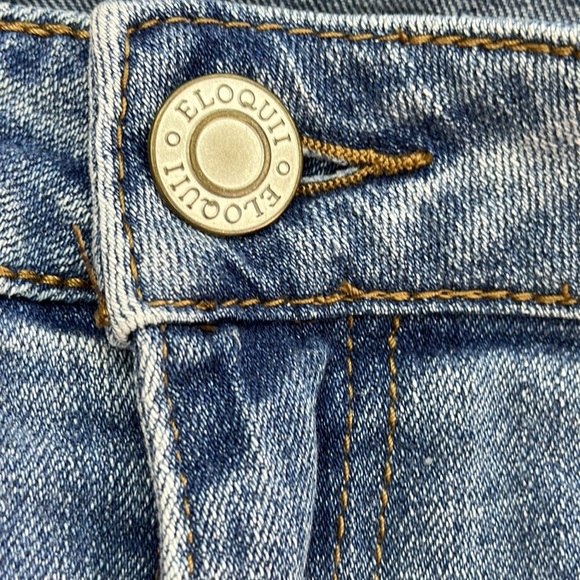 Eloquii High Rise Distressed Straight Leg Crop Jeans Size 20 - Picture 5 of 5